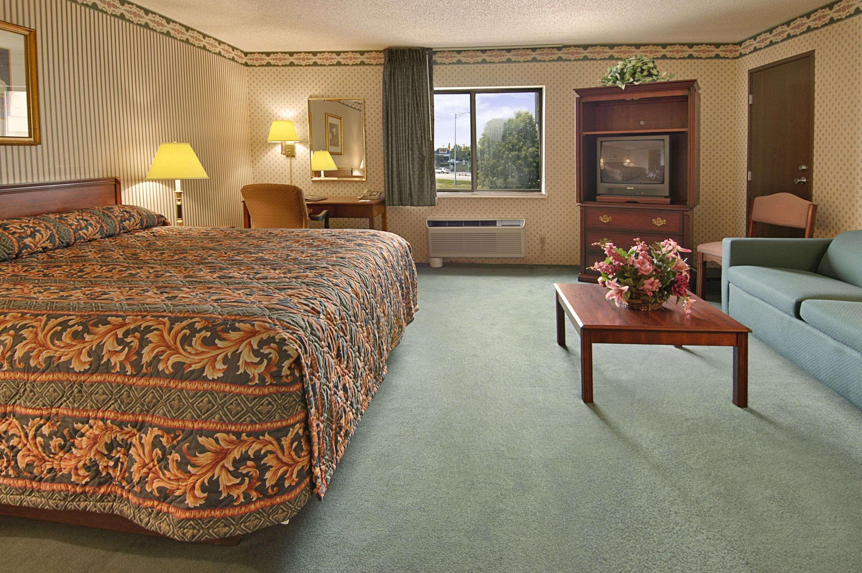 Baymont By Wyndham Corydon Hotel Стая снимка